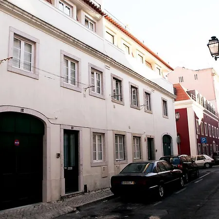 Triplex With Garage - Praca Flores * Lisbona