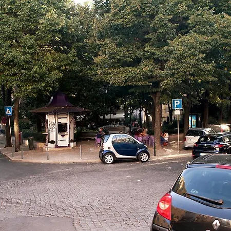 Daire Triplex With Garage - Praca Flores Lisboa