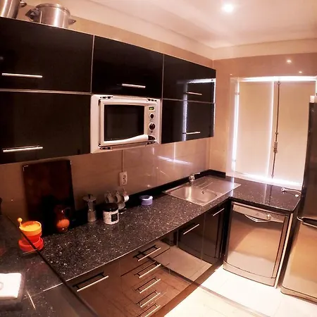 Triplex With Garage - Praca Flores דירה *