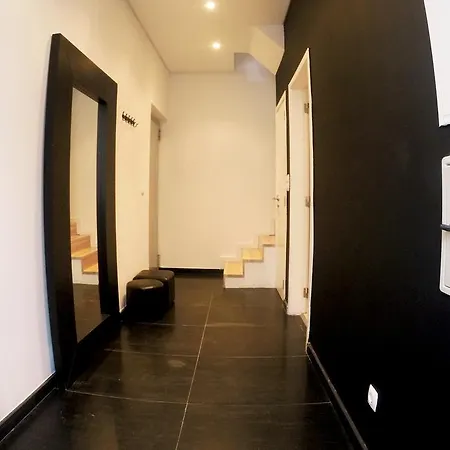 Triplex With Garage - Praca Flores Апартаменти *